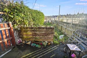 Photo 8- click for photo gallery